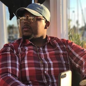 Meet your Posher, Lawrence